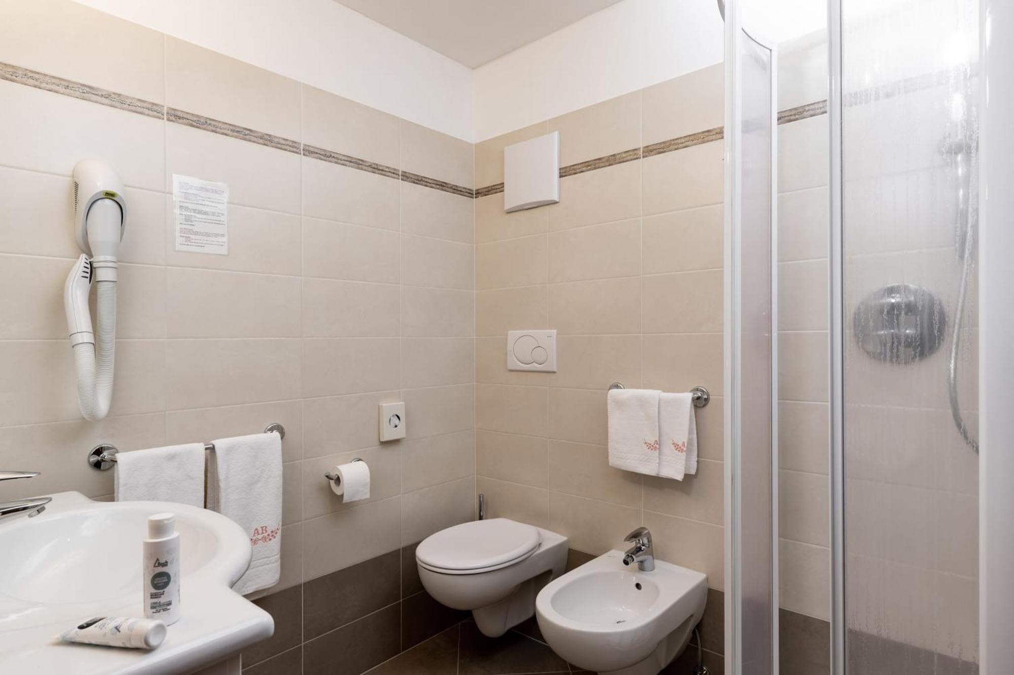Double Room Spa Bath
